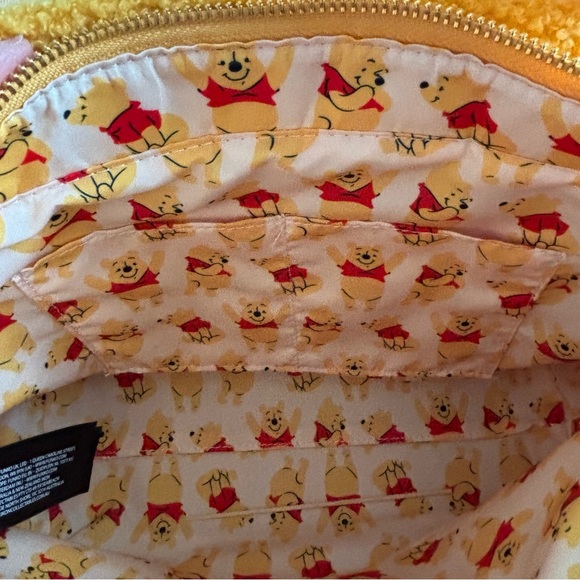 Loungefly Disney Winnie the Pooh Sherpa Zip Tote Bag With Coin Purse NWT - Picture 10 of 16